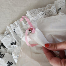 Load image into Gallery viewer, Vintage Martha's Miniatures Bow Full Circle Dress kids 8