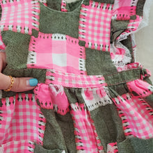 Load image into Gallery viewer, Vintage 60s/70s Patchwork Floral Dress kids 6 *flaw