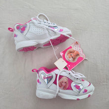 Load image into Gallery viewer, Vintage Deadstock Barbie Sneakers toddler 10.5 *flaw