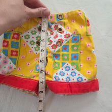 Load image into Gallery viewer, 70s Vintage Bright Floral Pattern Cotton Shorts 18 months *flaw