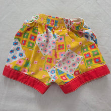 Load image into Gallery viewer, 70s Vintage Bright Floral Pattern Cotton Shorts 18 months *flaw