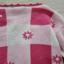 Load image into Gallery viewer, Vintage Pink Checkerboard Floral Knit Sweater 5t/6