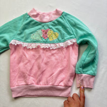 Load image into Gallery viewer, Vintage Hearts Pink/Green Sweater 2t
