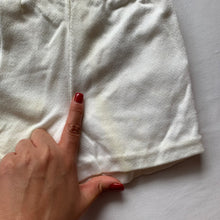 Load image into Gallery viewer, Vintage Saks Fifth Ave White Shorts 3t
