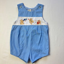 Load image into Gallery viewer, Vintage Musical Bears Jon Jon 6-9 months
