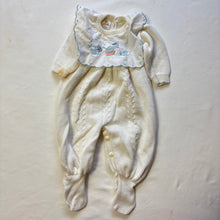 Load image into Gallery viewer, Vintage Musical Bears Knit Footed PJs 3 months
