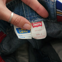 Load image into Gallery viewer, Vintage Levi&#39;s Sport Jean Shorts 4t/5t
