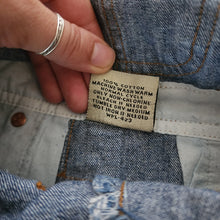 Load image into Gallery viewer, Vintage Levi&#39;s Jean Overalls 2t/3t
