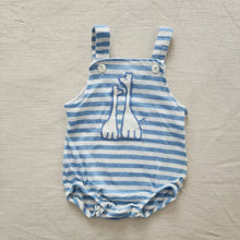 Load image into Gallery viewer, Vintage Carter&#39;s Giraffe Striped Romper 6-9 months
