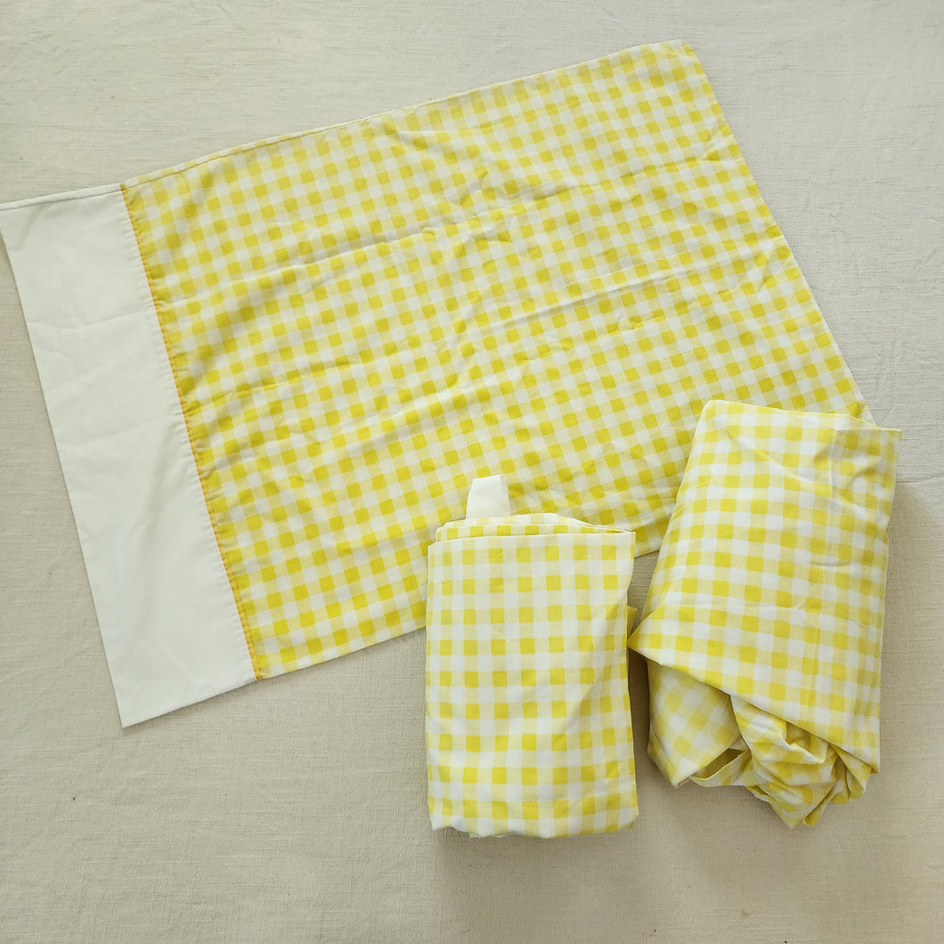 Vintage Yellow Gingham Twin Size Bedding Set