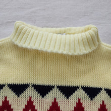 Load image into Gallery viewer, Vintage Pattern Knit Sweater 4t
