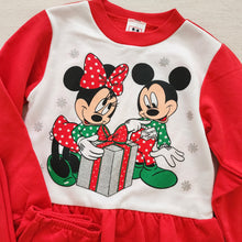 Load image into Gallery viewer, Vintage Mickey &amp; Minnie Christmas Sweatsuit Set kids 6
