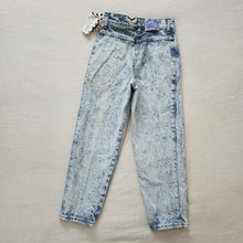 Load image into Gallery viewer, Vintage Deadstock Acid Wash Yoke Jeans kids 8
