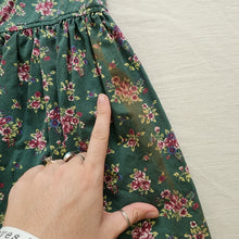 Load image into Gallery viewer, Vintage Jeanjer Fall Floral 90s Dress kids 6 *play
