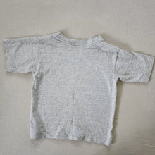 Load image into Gallery viewer, Vintage Taz Grey Tee 4t/5t
