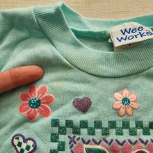 Load image into Gallery viewer, Vintage Floral Blue Sweater/Shirt 3t

