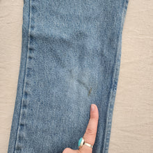 Load image into Gallery viewer, Vintage Rustler Relaxed Jeans kids 8 SLIM
