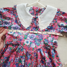 Load image into Gallery viewer, Vintage Big Floral Dress 5t
