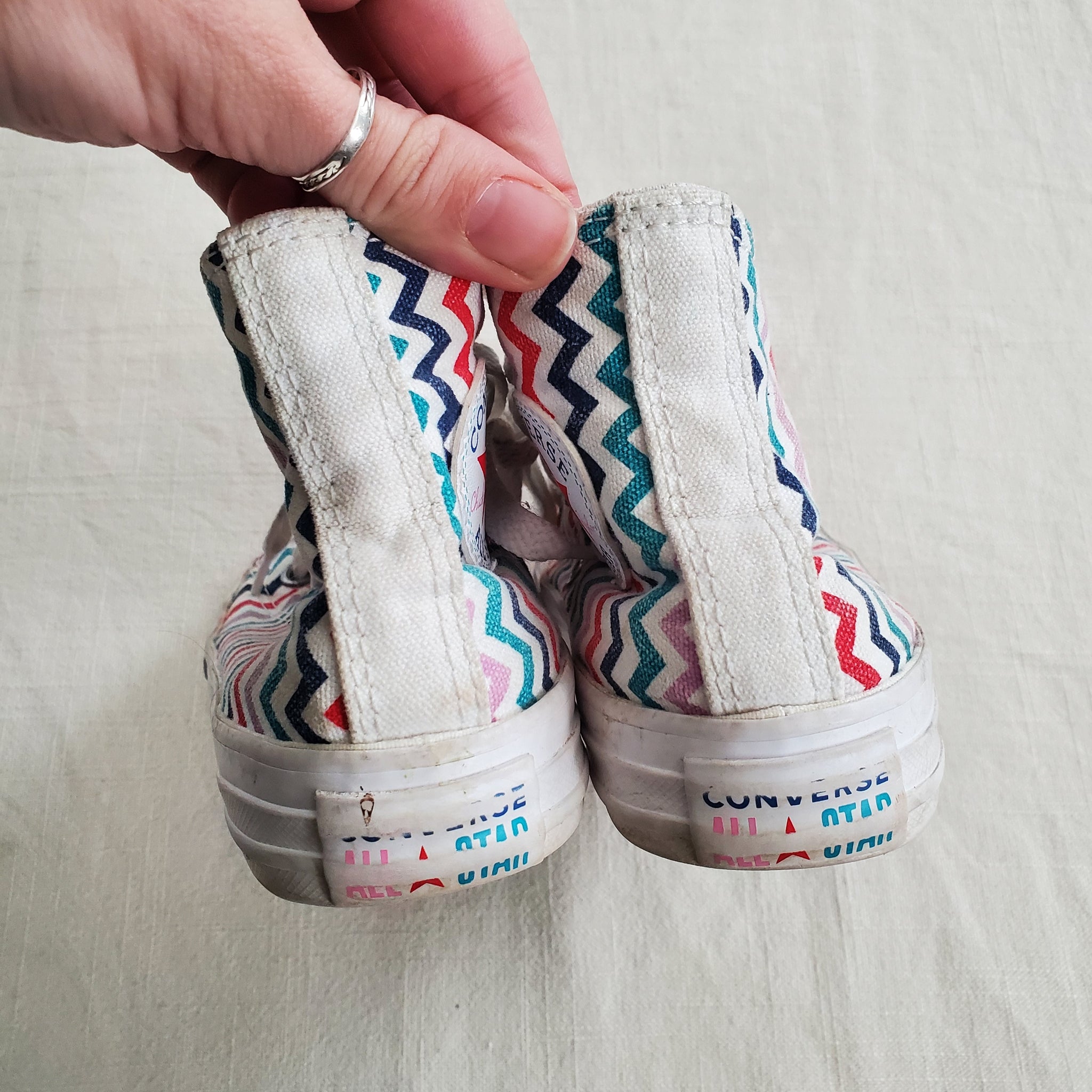 Converse chevron shoes hotsell