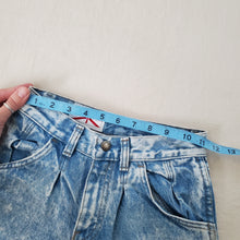 Load image into Gallery viewer, Vintage Brittania Cloudy Acid Jeans kids 10
