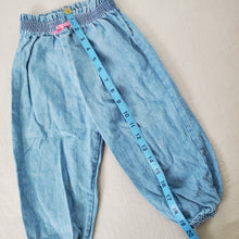 Load image into Gallery viewer, Vintage Girly Jogger Jeans 2t
