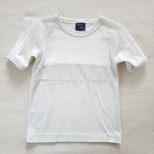 Load image into Gallery viewer, Vintage White Sporty Shirt 4t/5t
