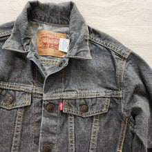 Load image into Gallery viewer, Vintage Levi&#39;s Faded Black Trucker Jacket 5t
