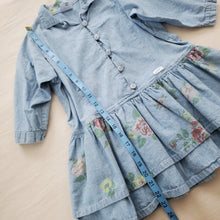 Load image into Gallery viewer, Vintage Guess Floral Chambray Dress kids 6

