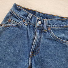 Load image into Gallery viewer, Vintage Levi&#39;s 565 Fit Jeans 5t
