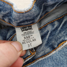 Load image into Gallery viewer, Vintage Levi&#39;s 550 Fit Jeans 3t
