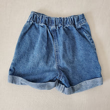 Load image into Gallery viewer, Vintage Flower Jean Shorts kids 6
