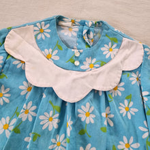 Load image into Gallery viewer, Vintage Mod Daisy Dress 3t/4t
