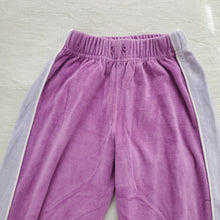 Load image into Gallery viewer, Y2k Velour Purple Pants kids 6/7
