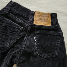 Load image into Gallery viewer, Vintage Levi&#39;s Midnight Black Cord Pants 4t SLIM
