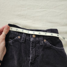 Load image into Gallery viewer, Vintage Levi&#39;s Midnight Black Cord Pants 4t SLIM
