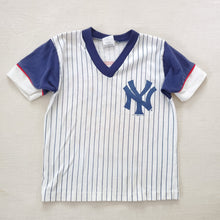 Load image into Gallery viewer, Vintage NY Yankees Baseball Tee 4t/5t
