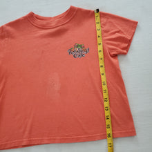 Load image into Gallery viewer, Older Rainforest Cafe Souvenir Tee 4t/5t
