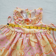 Load image into Gallery viewer, Vintage 90s Groovy Floral Dress 2t
