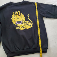 Load image into Gallery viewer, Vintage Lion Black Crewneck kids 16
