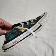 Load image into Gallery viewer, Converse Videogame Shoes toddler 11
