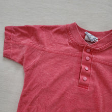 Load image into Gallery viewer, Vintage Faded Red Tee 3t
