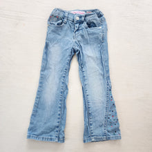 Load image into Gallery viewer, Y2k Jeans Rhinestone Flared Jeans 4t
