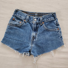 Load image into Gallery viewer, Vintage Levi&#39;s Cutoff Jean Shorts kids 6/8 *relaxed elastic
