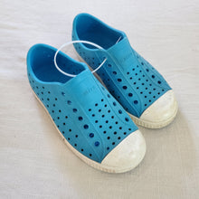 Load image into Gallery viewer, Native Bright Blue Shoes toddler 11
