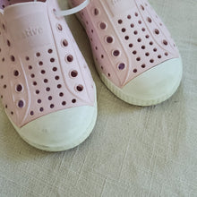 Load image into Gallery viewer, Natives Baby Pink Shoes toddler 7
