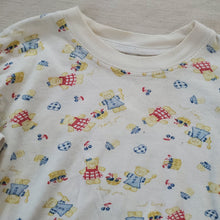 Load image into Gallery viewer, Vintage Bears &amp; Hearts Long Sleeve 4t
