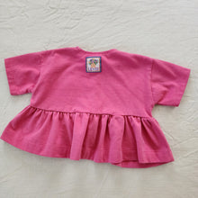 Load image into Gallery viewer, Vintage Levi&#39;s Girly Top 12-24 months
