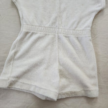 Load image into Gallery viewer, Vintage White Romper 3t
