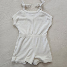 Load image into Gallery viewer, Vintage White Romper 3t
