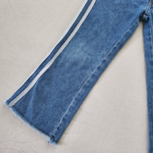 Load image into Gallery viewer, Vintage Xhileration Flared Jeans 4t
